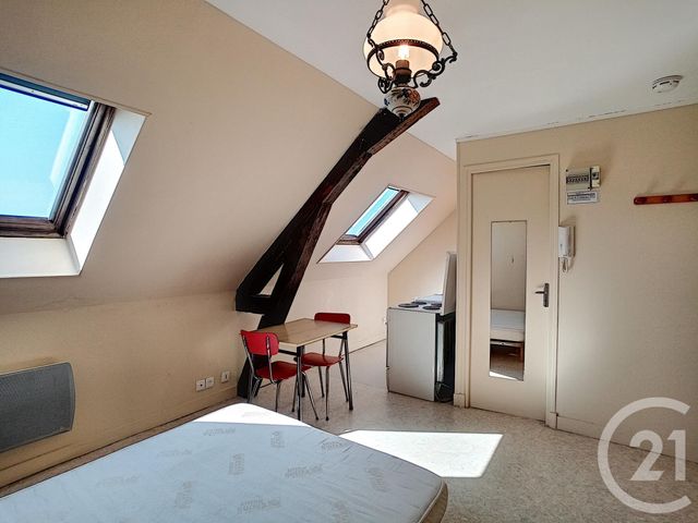 Studio à louer SALBRIS