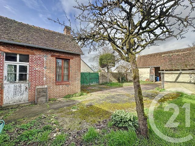 maison à vendre - 5 pièces - 82.3 m2 - SELLES ST DENIS - 41 - CENTRE - Century 21 Sologne Immobilier