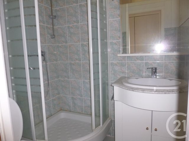 Appartement F1 à louer - 1 pièce - 23.0 m2 - SALBRIS - 41 - CENTRE - Century 21 Sologne Immobilier