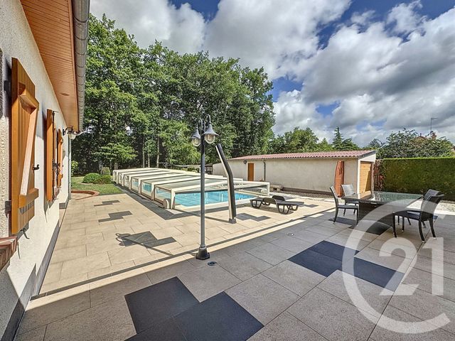 maison à vendre - 7 pièces - 118.18 m2 - NEUVY SUR BARANGEON - 18 - CENTRE - Century 21 Sologne Immobilier