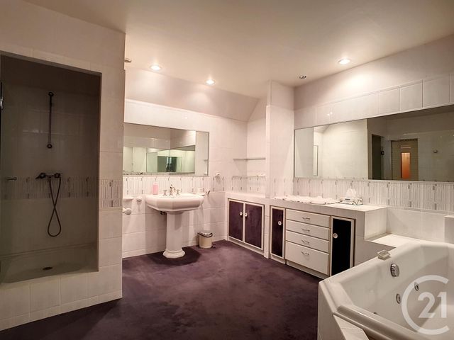 Appartement Duplex à vendre - 8 pièces - 275.0 m2 - SALBRIS - 41 - CENTRE - Century 21 Sologne Immobilier