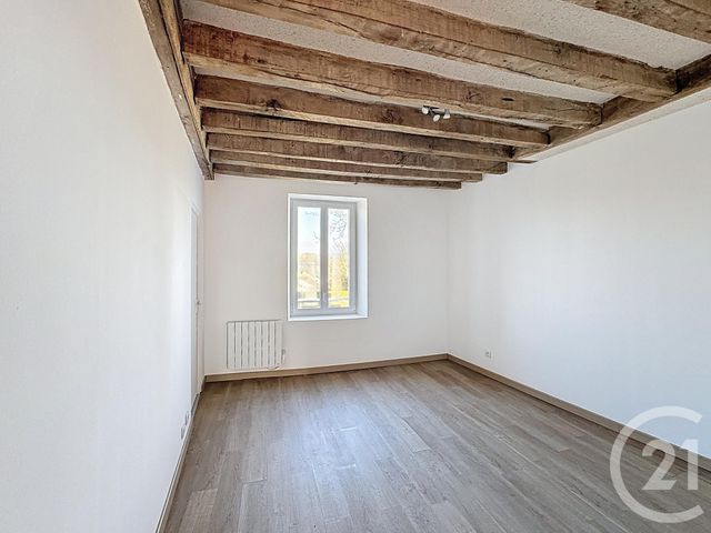 Appartement à louer - 3 pièces - 78.4 m2 - LA FERTE IMBAULT - 41 - CENTRE - Century 21 Sologne Immobilier