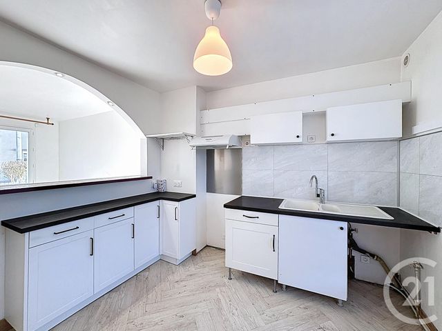 maison à louer - 4 pièces - 71.0 m2 - SALBRIS - 41 - CENTRE - Century 21 Sologne Immobilier