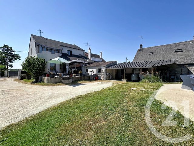 maison à vendre - 7 pièces - 274.0 m2 - NEUVY SUR BARANGEON - 18 - CENTRE - Century 21 Sologne Immobilier