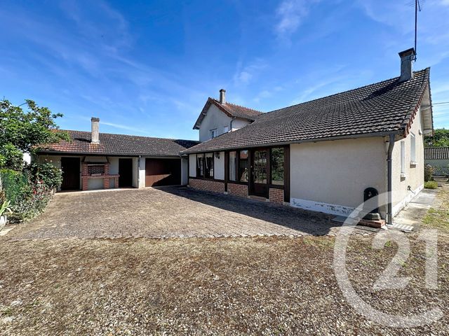 maison à vendre - 5 pièces - 115.8 m2 - SELLES ST DENIS - 41 - CENTRE - Century 21 Sologne Immobilier
