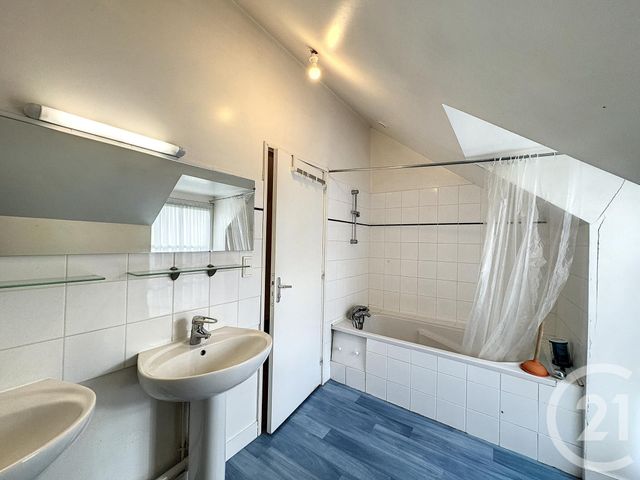 maison à louer - 4 pièces - 118.52 m2 - NANCAY - 18 - CENTRE - Century 21 Sologne Immobilier