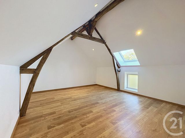 Appartement Duplex à louer - 4 pièces - 119.0 m2 - SALBRIS - 41 - CENTRE - Century 21 Sologne Immobilier