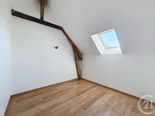 Appartement Duplex à louer - 4 pièces - 119.0 m2 - SALBRIS - 41 - CENTRE - Century 21 Sologne Immobilier