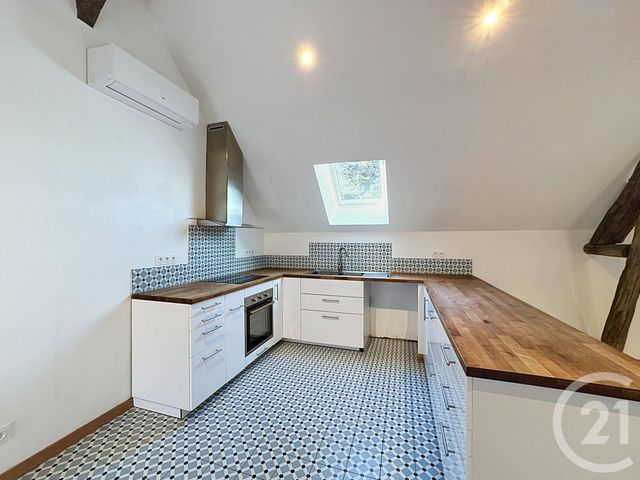Appartement Duplex à louer - 4 pièces - 119.0 m2 - SALBRIS - 41 - CENTRE - Century 21 Sologne Immobilier
