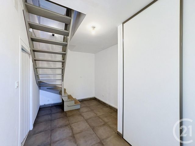 Appartement Duplex à louer - 4 pièces - 119.0 m2 - SALBRIS - 41 - CENTRE - Century 21 Sologne Immobilier