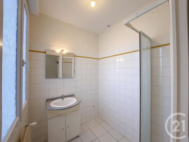 Appartement F2 à louer - 2 pièces - 40.0 m2 - SALBRIS - 41 - CENTRE - Century 21 Sologne Immobilier