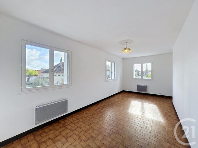 maison à louer - 3 pièces - 61.5 m2 - SALBRIS - 41 - CENTRE - Century 21 Sologne Immobilier
